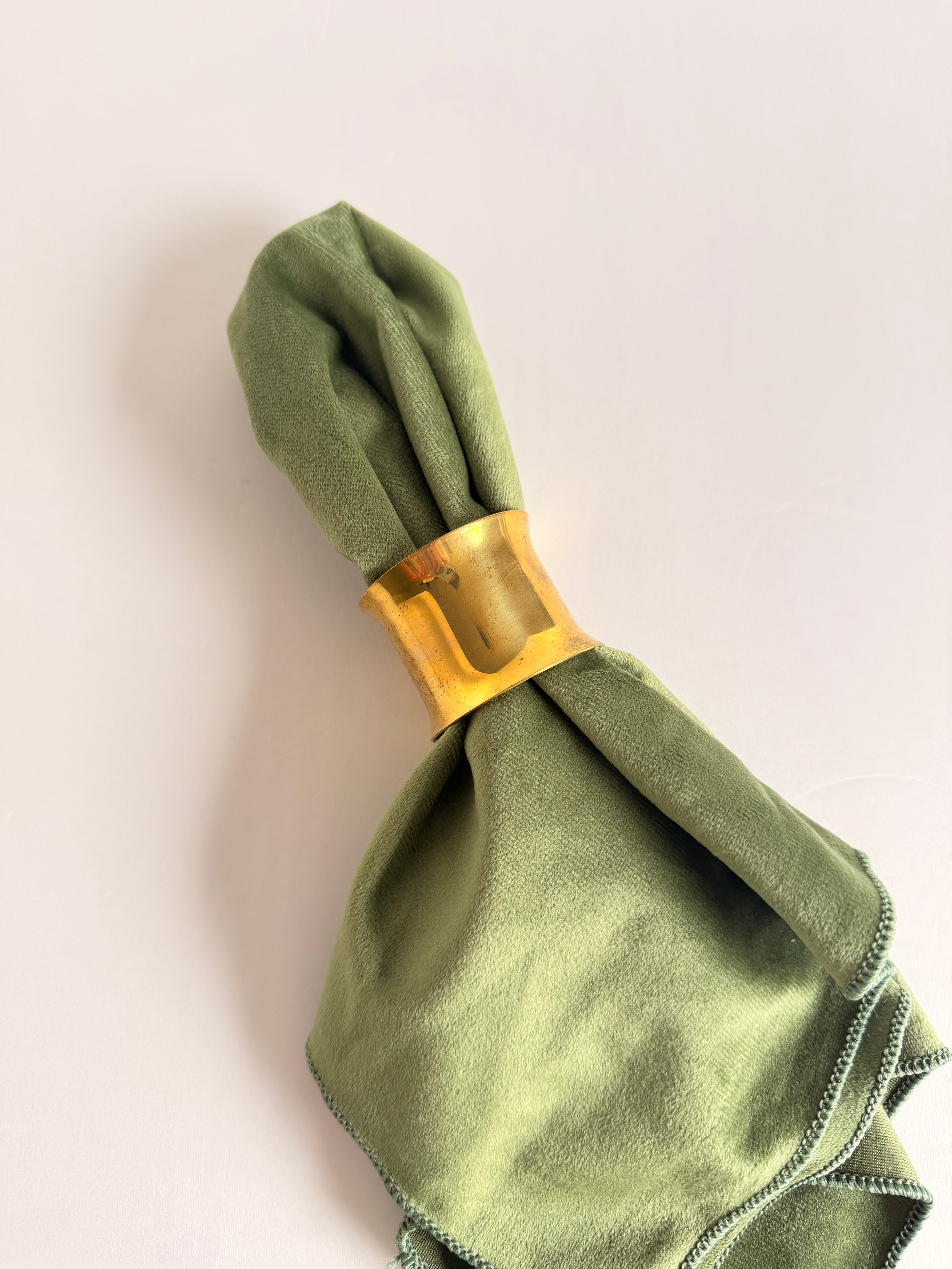 The Hollywood Brass Napkin Rings