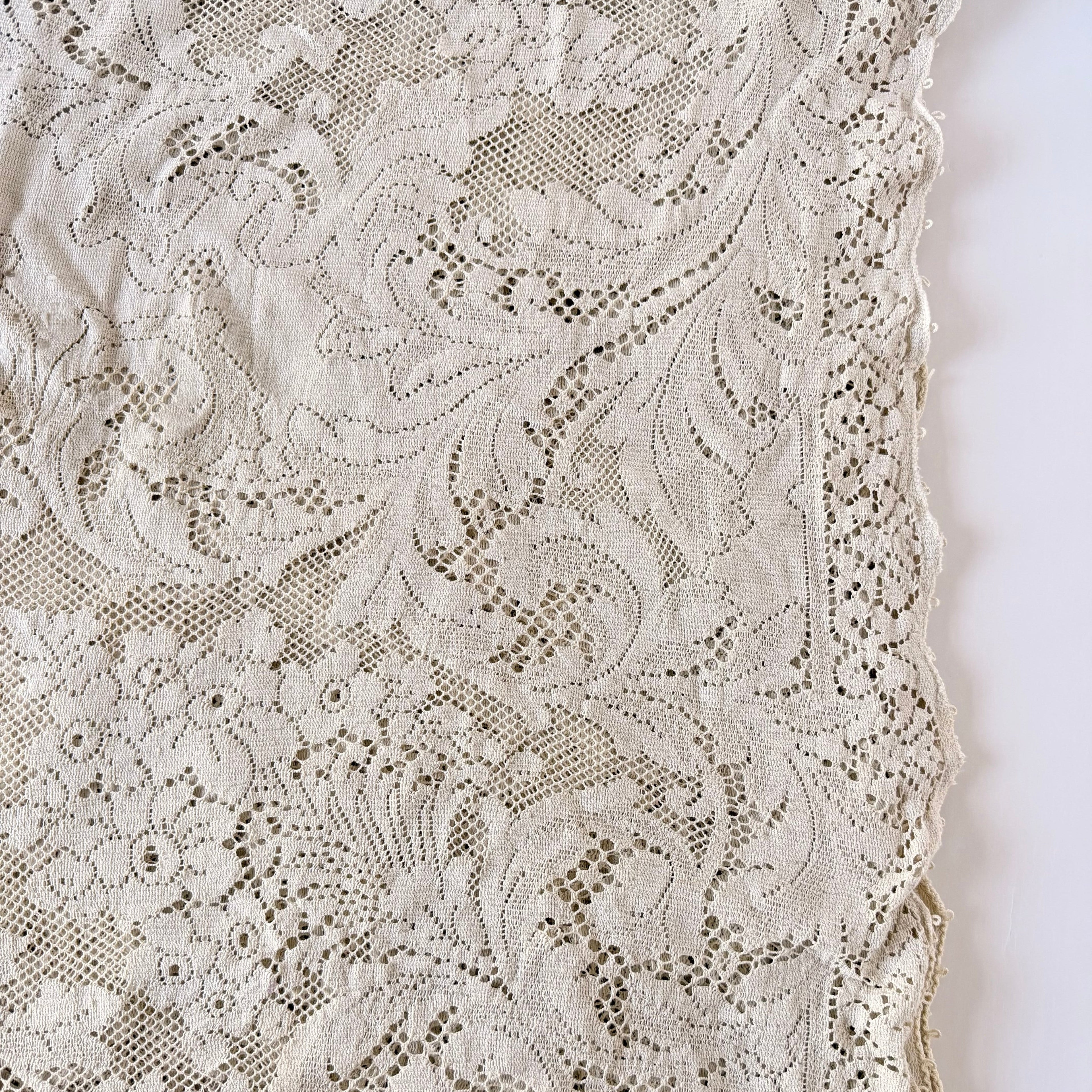 The Emmylou Lace Tablecloth Collection